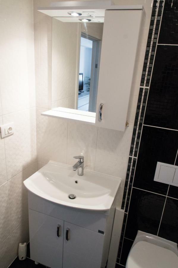 Airport Residence - Across From Otopeni Airport المظهر الخارجي الصورة